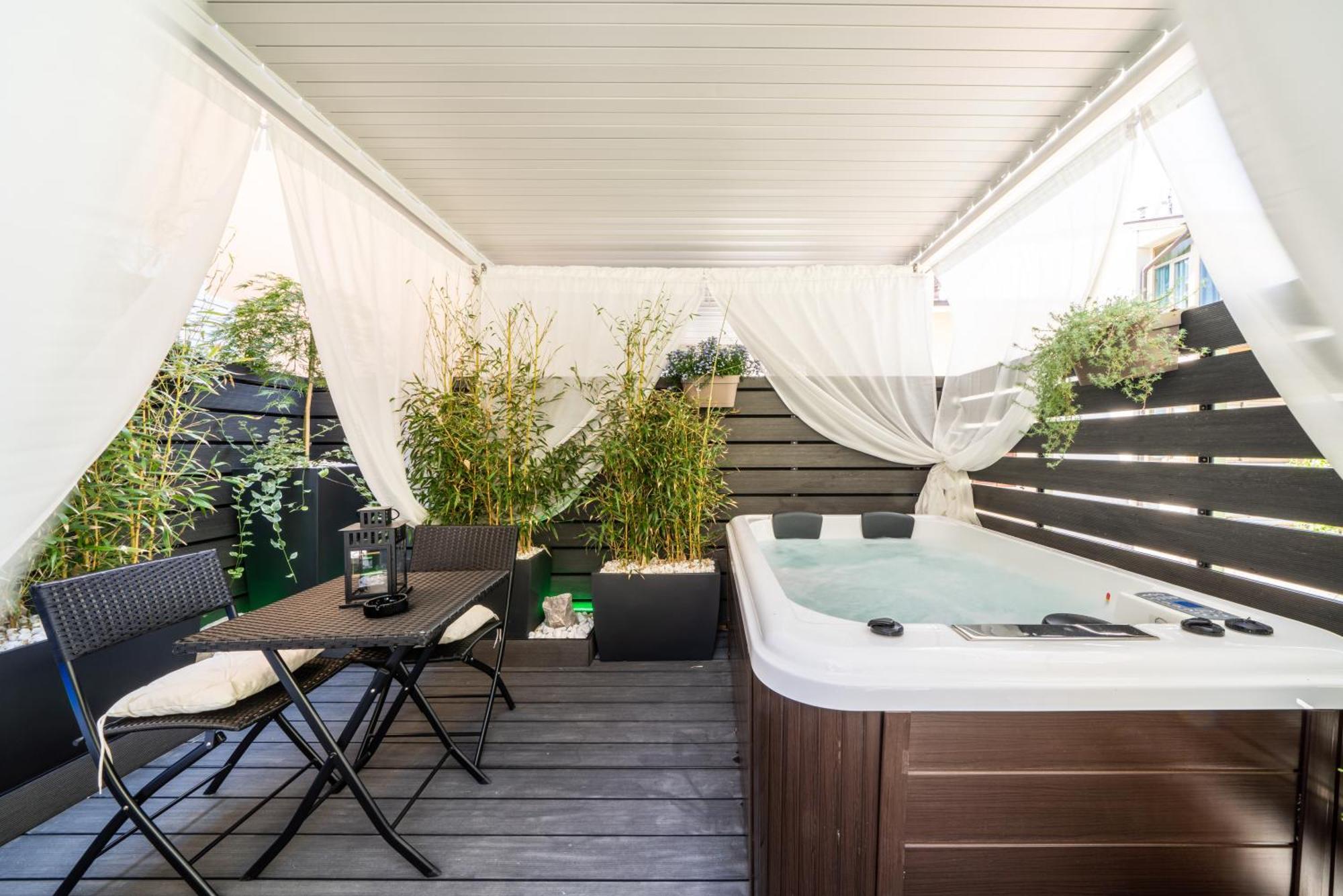 Sea Garden Apartments & Rooms Grado Exterior photo